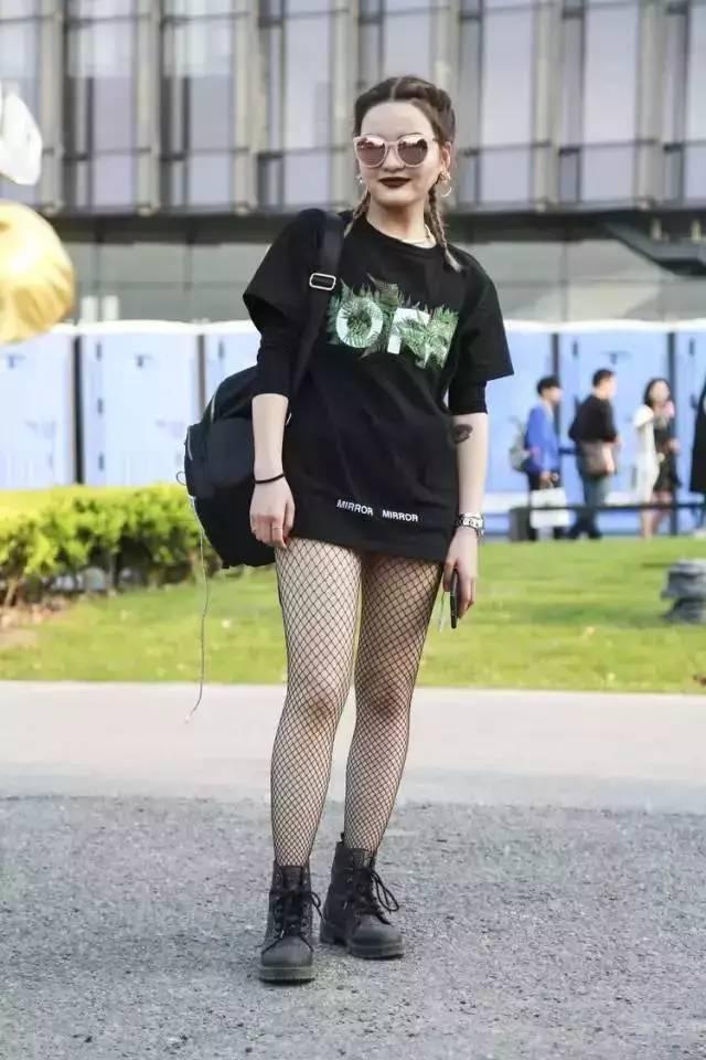 閫傚悎鍑虹敺濡嗙殑鍙ｇ孩鑹插彿,濂崇敓鍖栫敺濡嗛渶瑕佺殑鍙ｇ孩鑹插彿