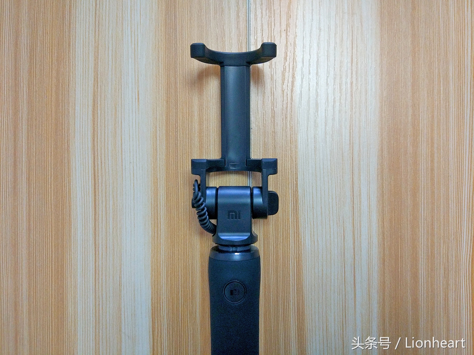 小米自拍杆最简单的方法,老款小米自拍杆使用教程