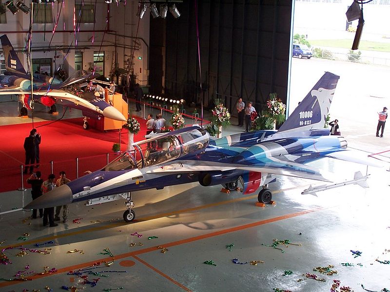 我国第一架战机是谁设计的,我国自行研制的第三代战斗机是