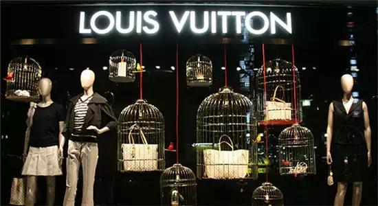 服装店铺细节管理方案,服装陈列怎么做才能吸引顾客进店