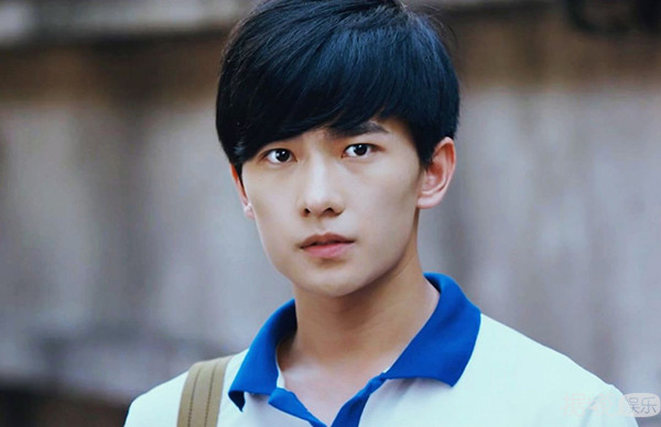 杨洋私下是什么样子的,颜值与风度并存的杨洋