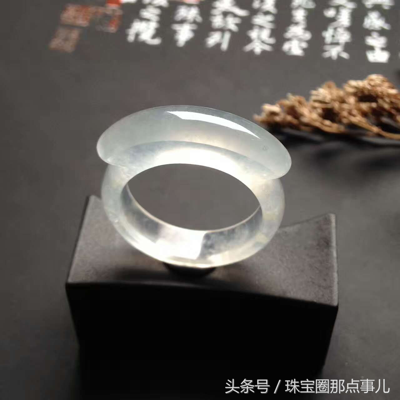 预算500买翡翠,3000至5000元翡翠手镯推荐