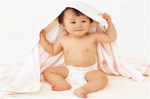 夏天天气热宝宝降温,夏天太热了怎么给宝宝降暑