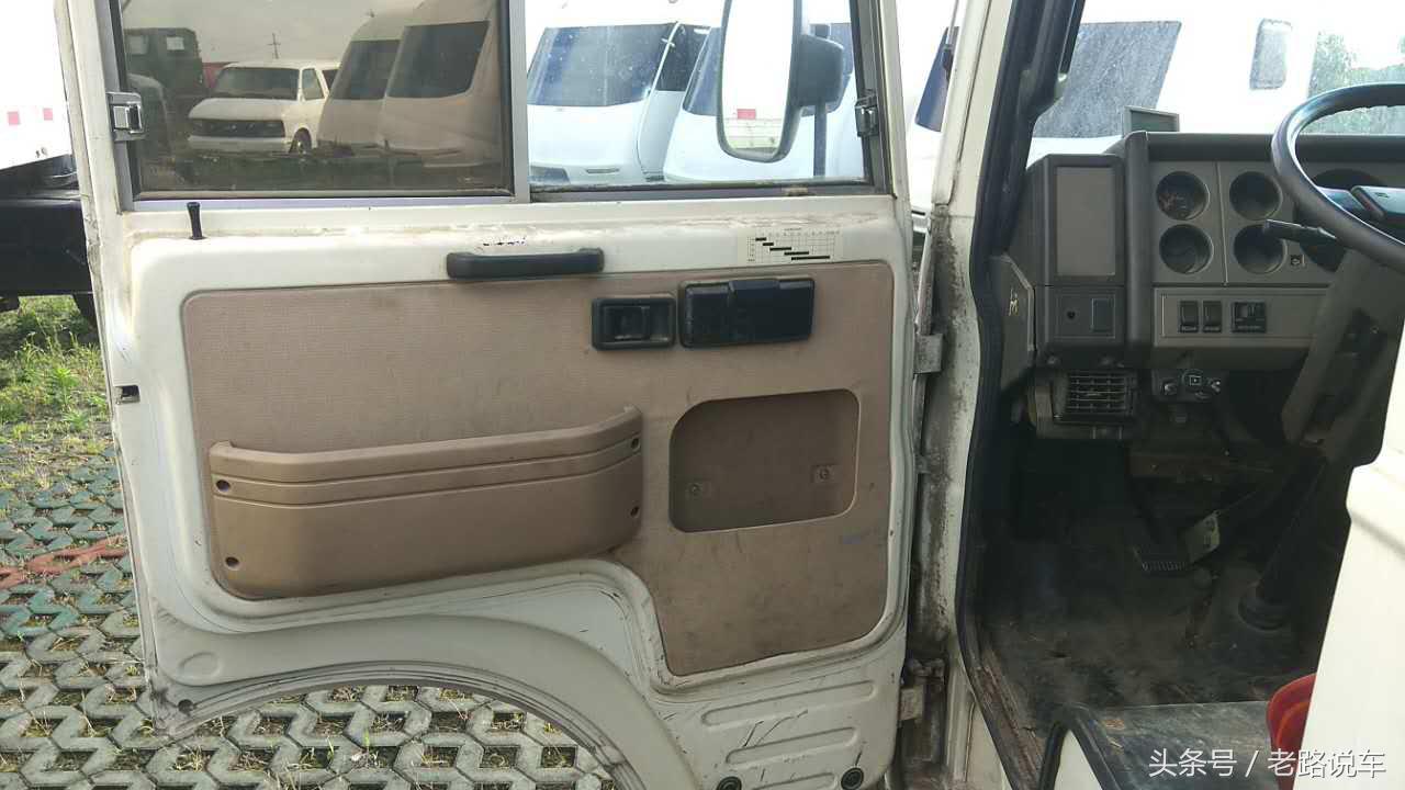 日产碧莲和丰田考斯特哪里有卖的,日产碧莲vs丰田考斯特