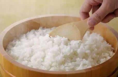 煮饭糊了,煮饭煮夹生怎么办小妙招