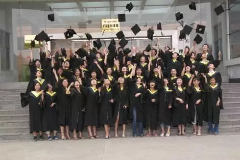 毕业季不要后悔自己的选择,毕业季不要说再见完整版手势舞