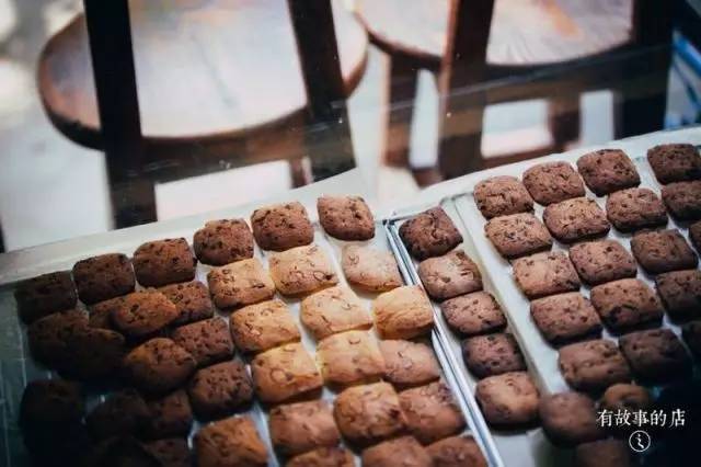 感谢命运的安排让我遇见了你,感谢命运的安排终于让我遇到你