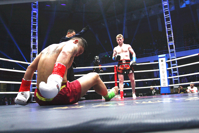 小虎铁英华最近情况,最新小虎铁英华比赛全过程