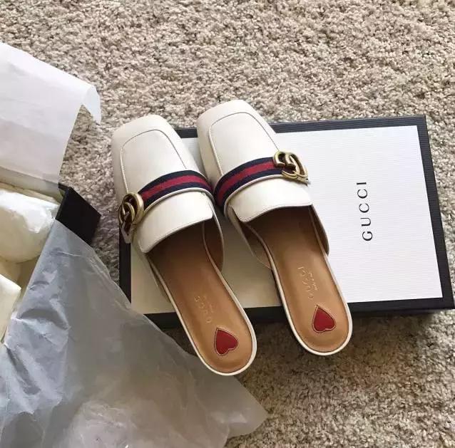 网红爆款拖鞋真好看,帅气又有颜值的拖鞋