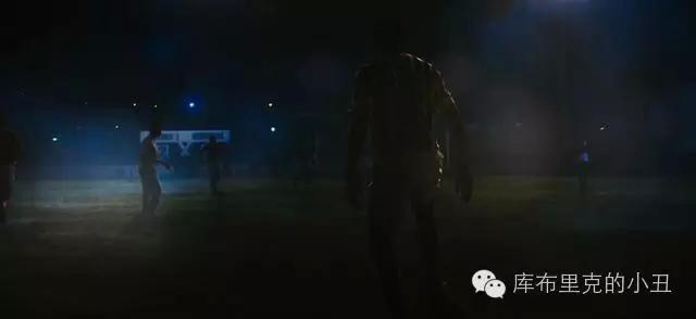 一代球王的故事,一代球王马拉多纳故事