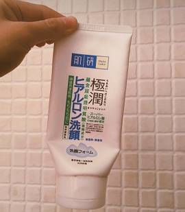 清洁皮肤毛孔里的黑头过后红红的,清理鼻子痘痘黑头