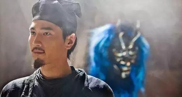 从面瘫视帝到哭戏之王，曾被骂丑八怪的他，不但演技了得，还娶了国民女神！