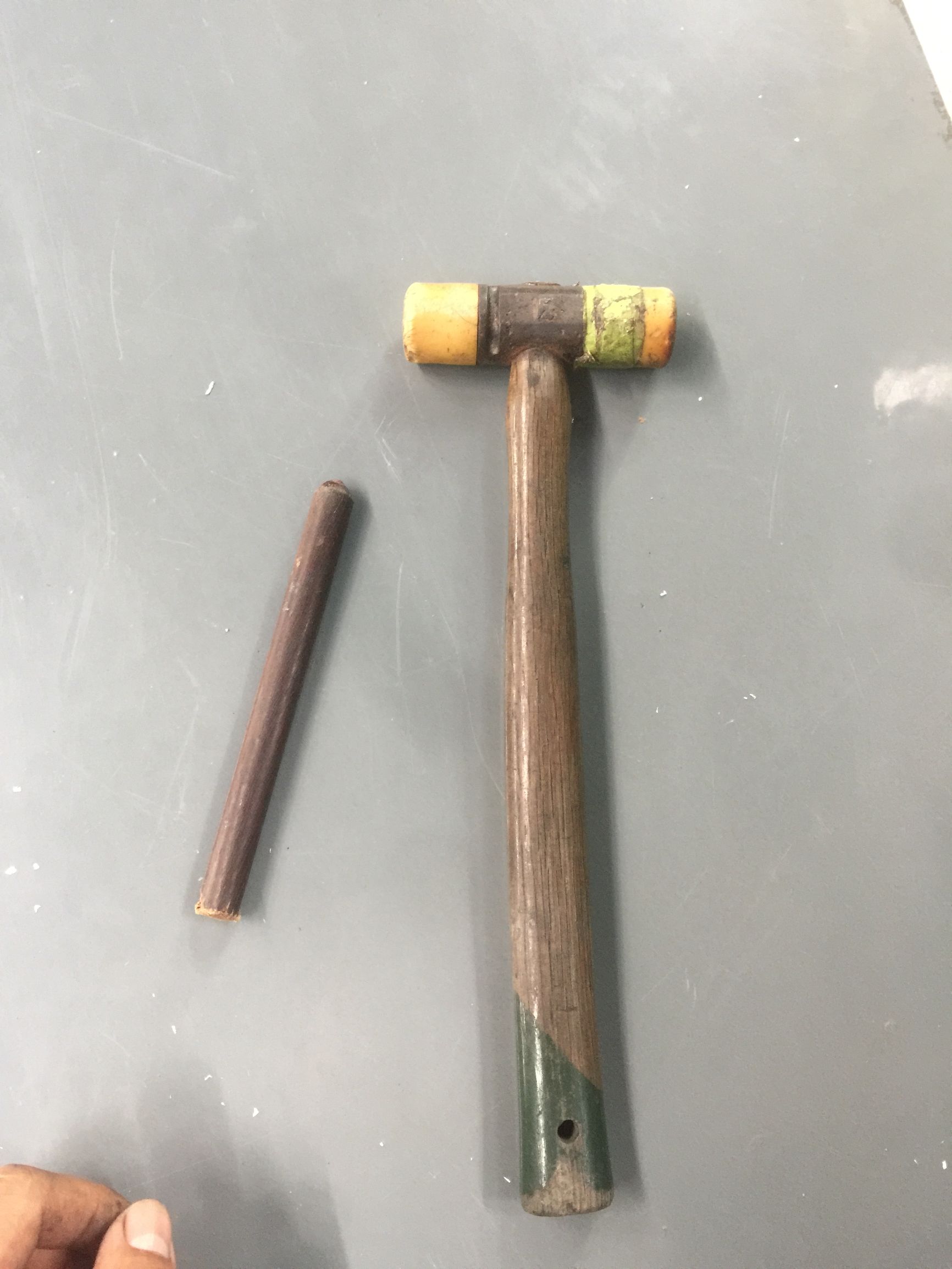 奔驰凹陷无痕修复,奔驰车门凹陷掉漆修复多少钱