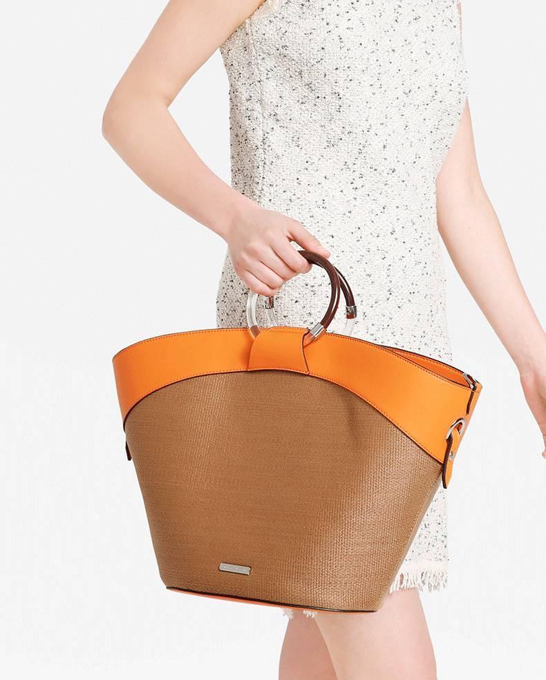 十大入门级轻奢女包千元下,20岁女生适合背什么品牌的包