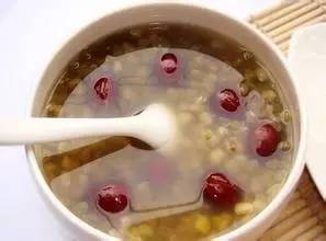 喝冰镇的绿豆汤好吗,冰镇绿豆汤不能喝吗