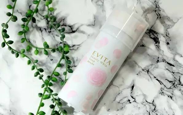 清洁皮肤毛孔里的黑头过后红红的,清理鼻子痘痘黑头