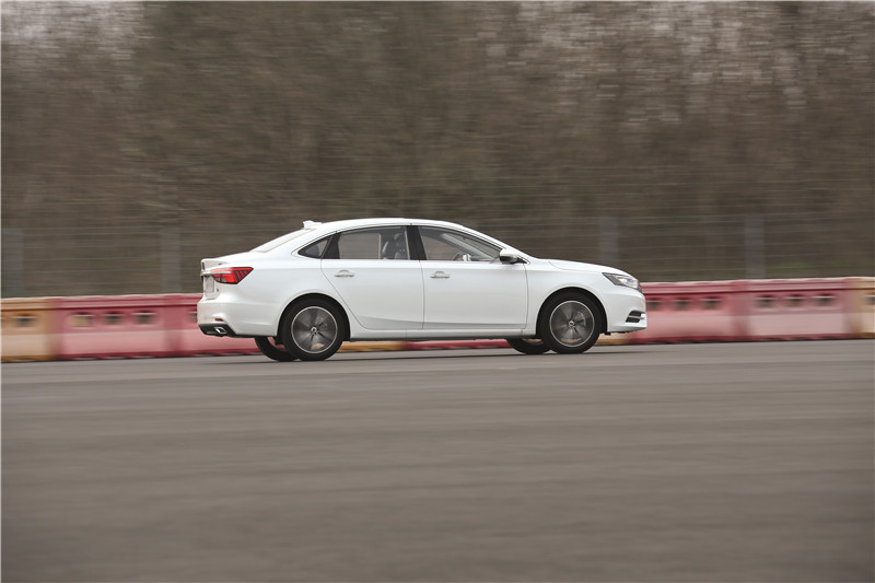 荣威新i6,十万公里的混动荣威i6