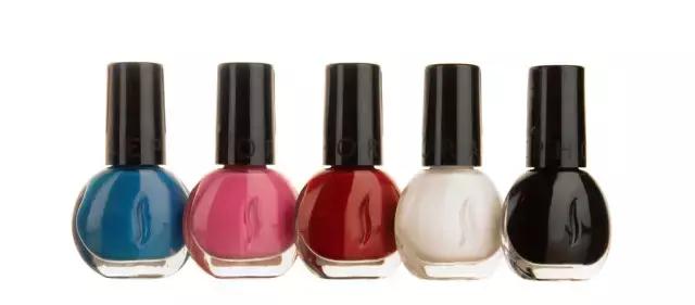 好看又显白的指甲油颜色推荐,美甲小白建议买什么颜色的指甲油