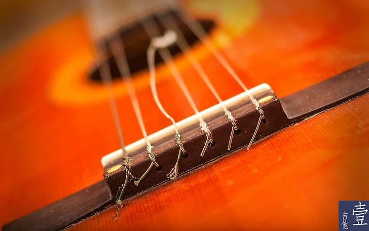 北航吉他,如何换吉他新弦