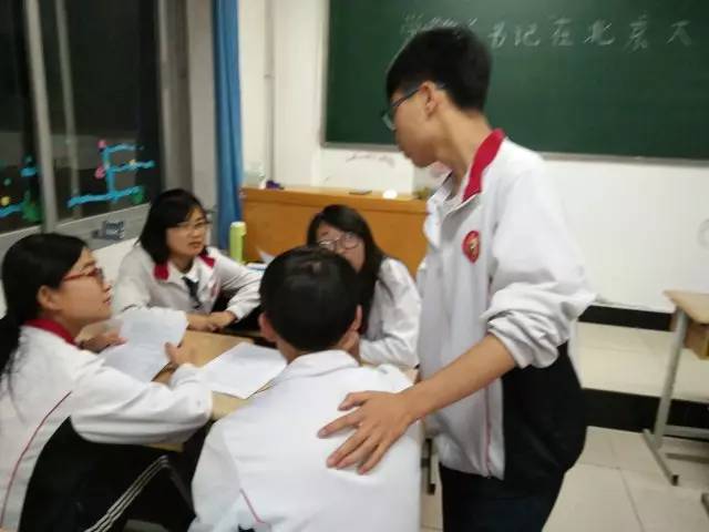 「学习总书记讲话,做合格共青团员」甘肃医学院团团在行动!