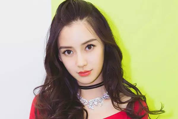 美容帮｜3道选择题，测出你的“真命唇色”（刘诗诗杨幂都这么做）