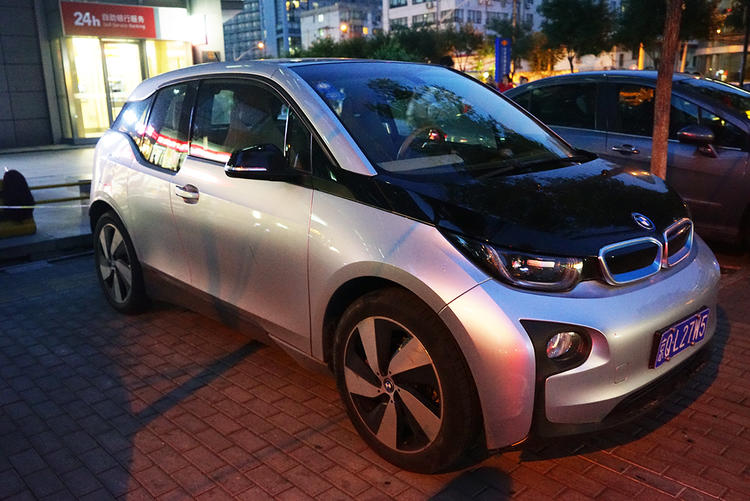 扫码的共享汽车,扫码式的共享汽车