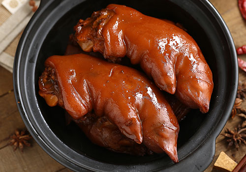 鸡肉皮是不是美容养颜,鸡皮鱼皮猪皮哪个更有营养