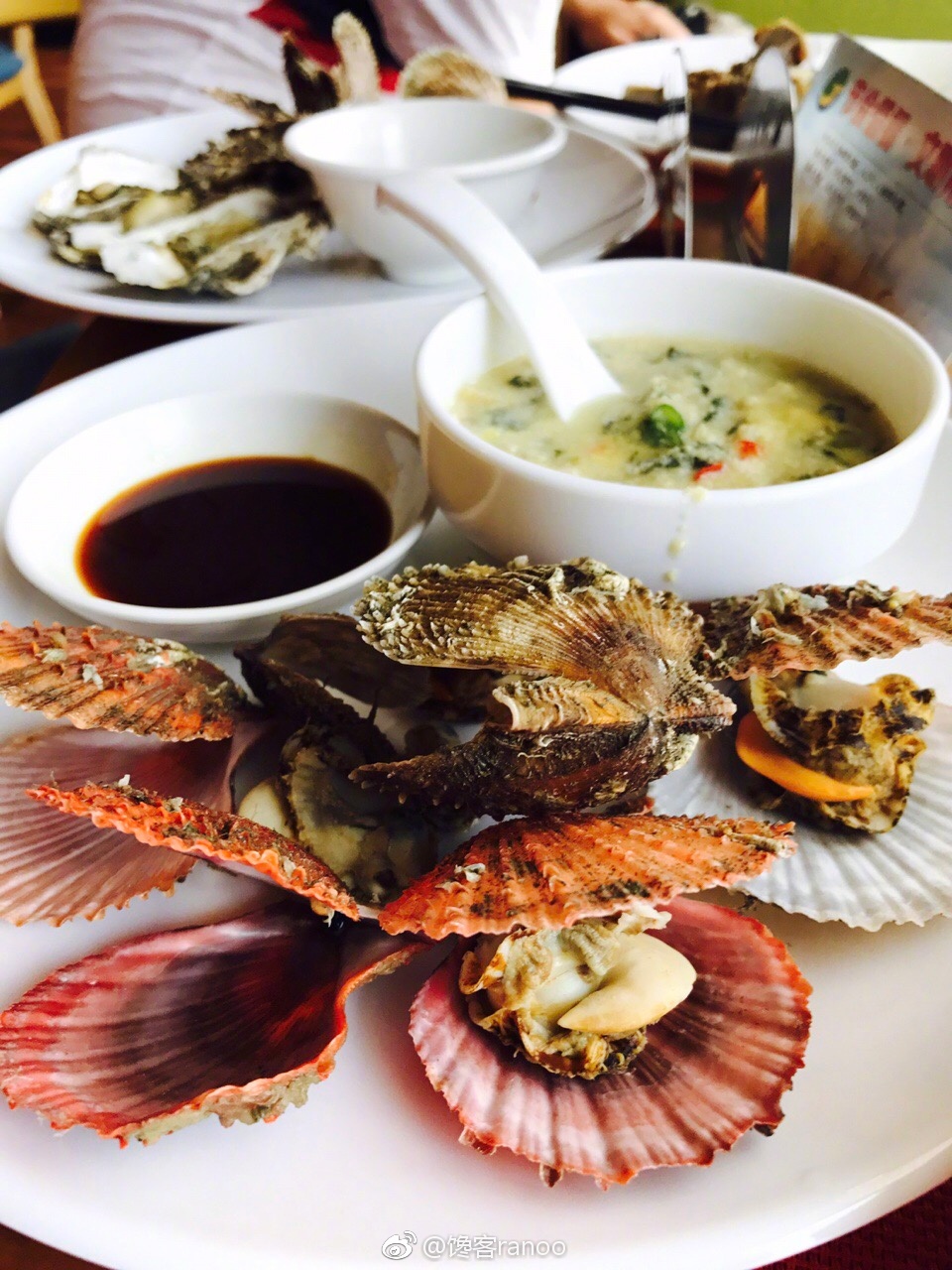 馋客美食旅行家丨住碧海沙滩泡海景温泉如何吃转渔岛海鲜五天不重样