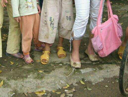 凉鞋潮流最新款,最新塑料凉鞋款式