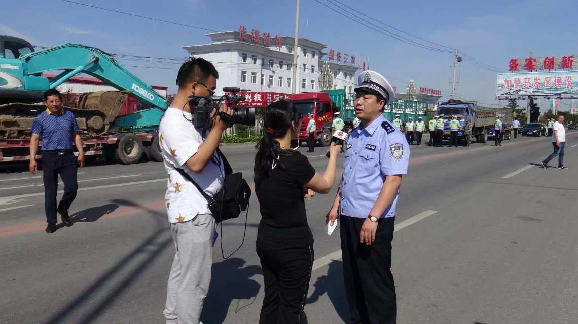 履职尽责作表率,在履职为民中尽显担当