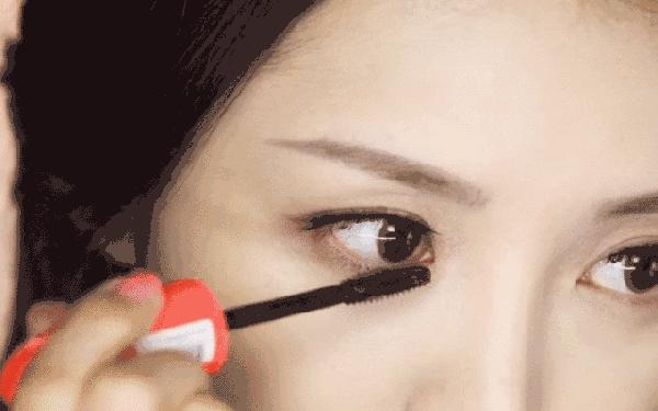 重要提醒这几种化妆品千万别买,家里长期不用的化妆品扔掉吗