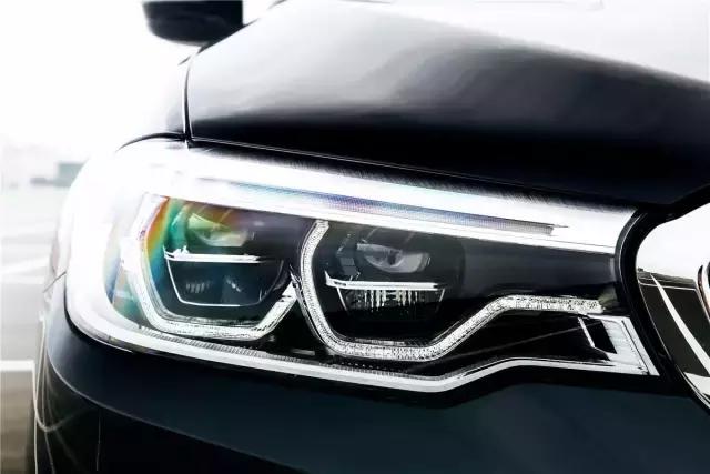 宝马5系2024新款领先版评测,宝马5系全新2024款试驾测评