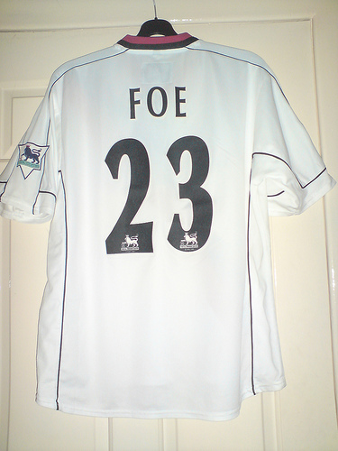 十四年前，生命定格28岁，他在喀麦隆被尊以国葬