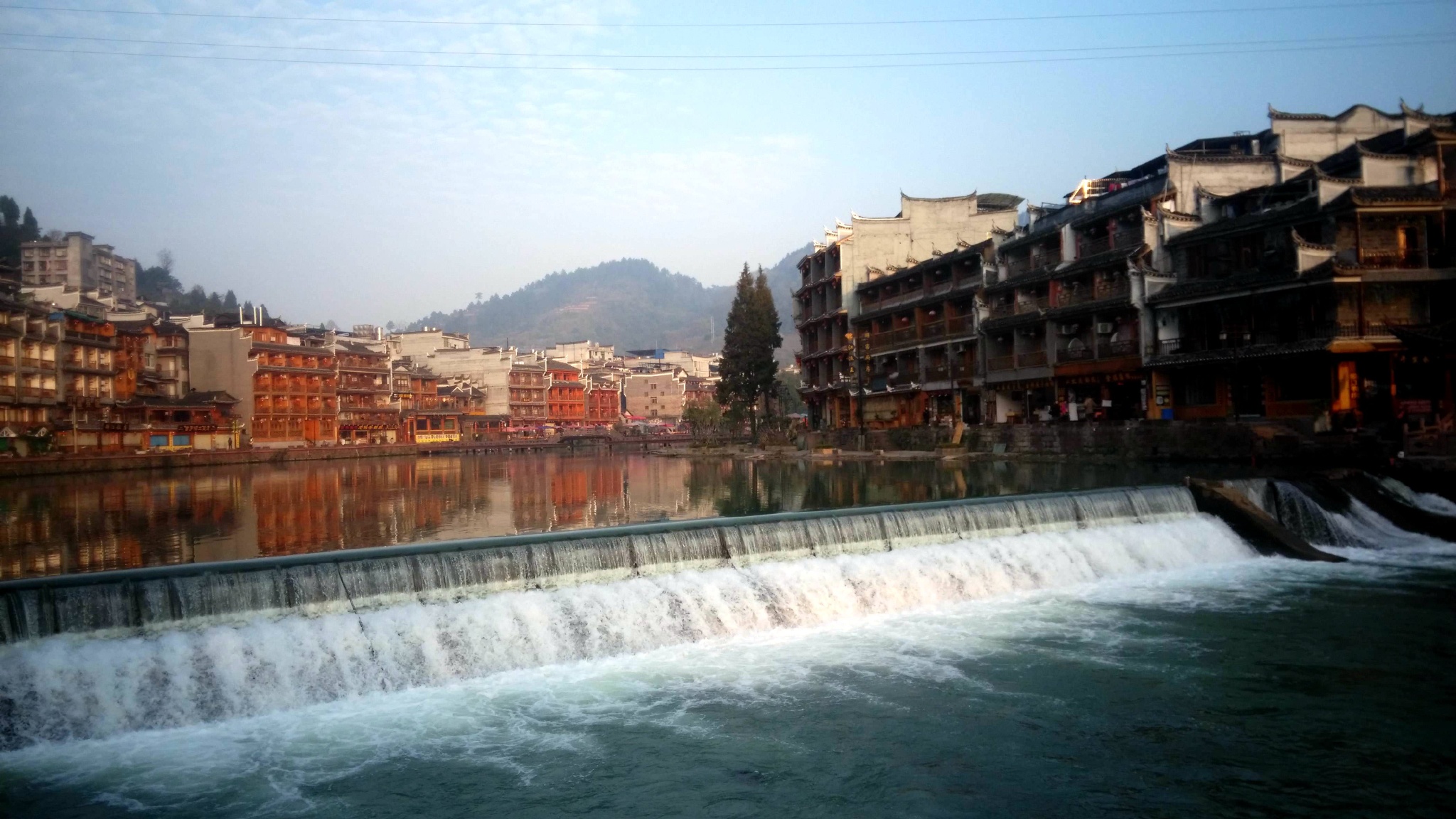 凤凰古城旅游攻略餐饮,凤凰古城旅游攻略2天一晚住宿