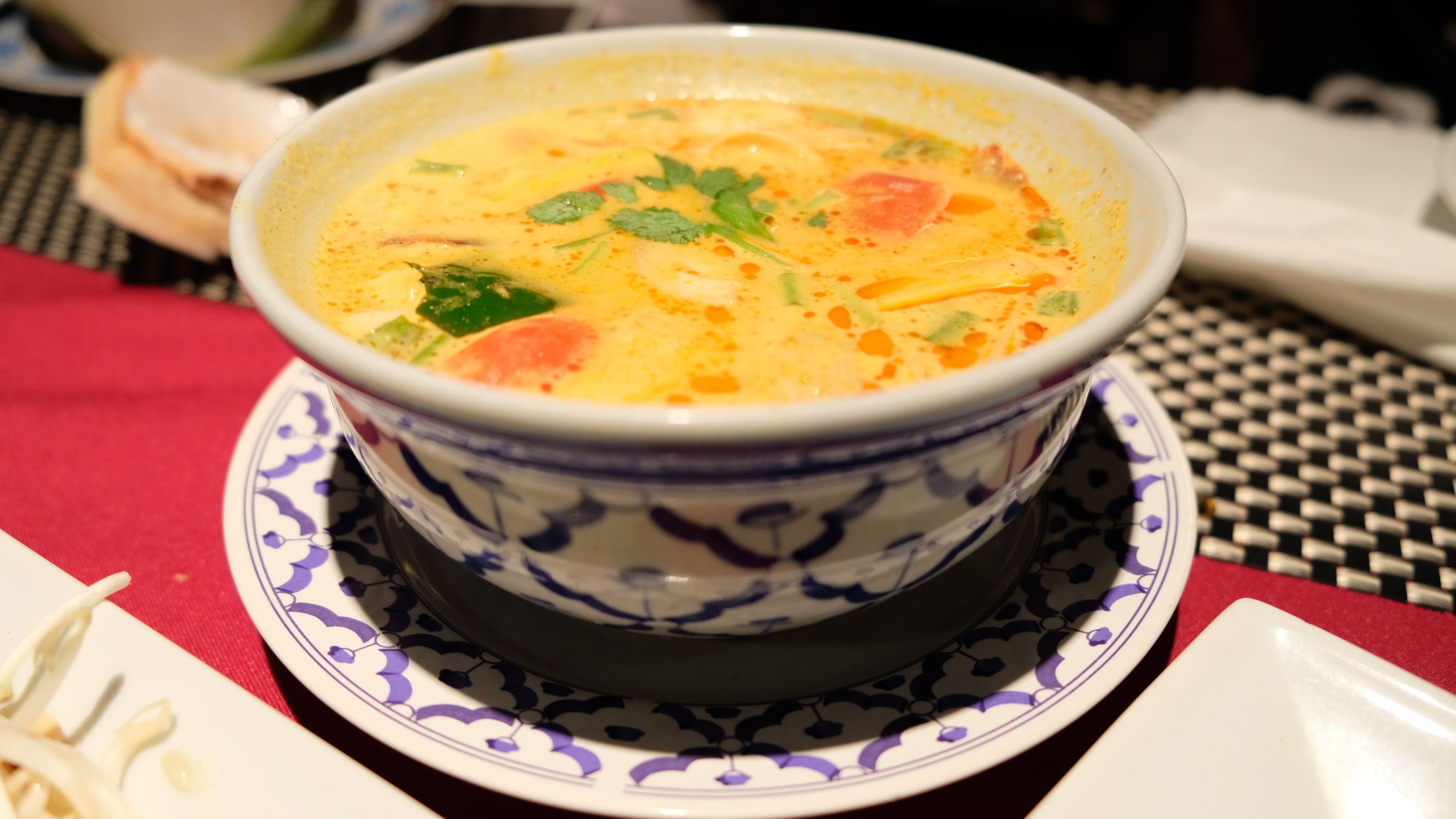 如何花5000元在普吉岛像王思聪一样的装X？