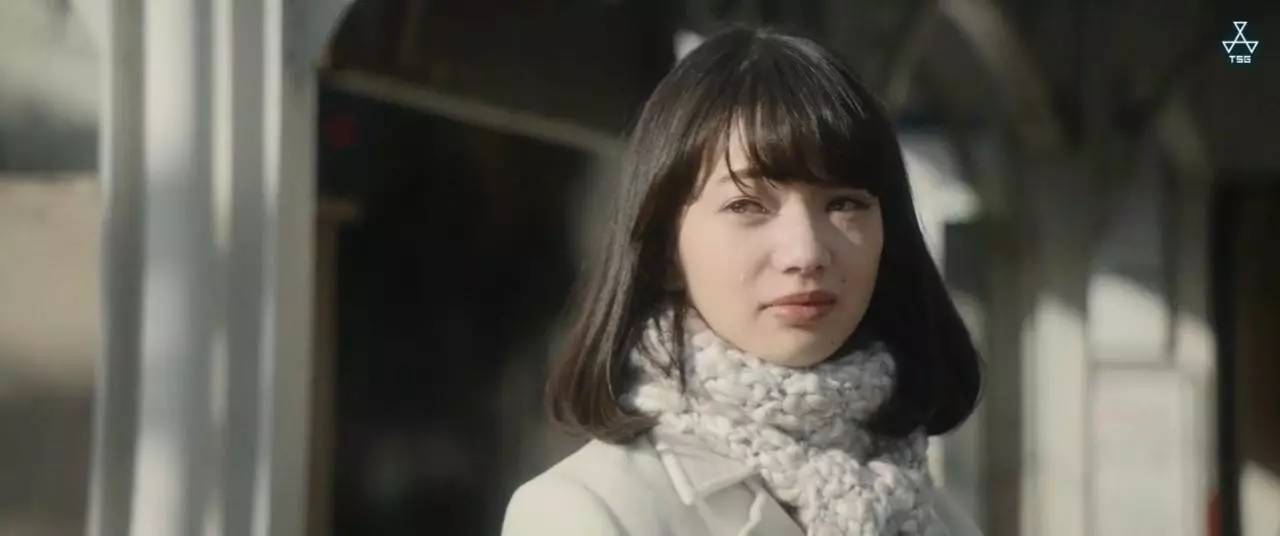 小松菜奈秋季大片,最近小松菜奈的电影