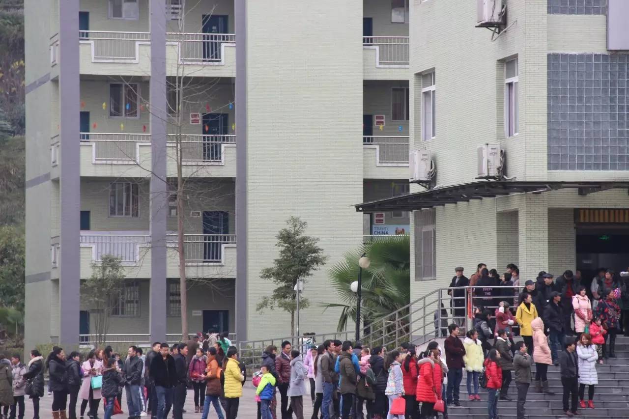 不用再去外地求学了！南溪这所全川一流学校学位告急……