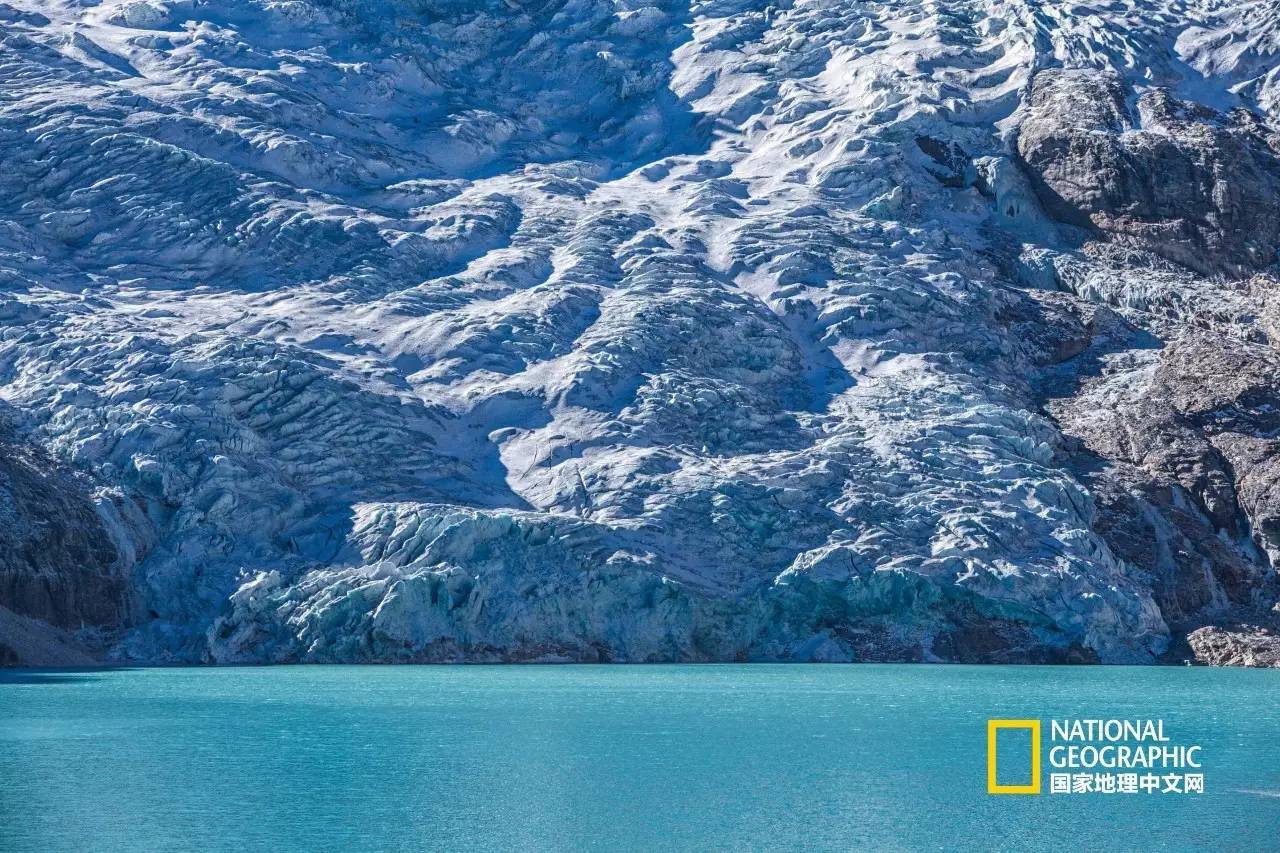 一次惊险的冒险之旅南极冰川,神奇的南极冰川探险之旅感受