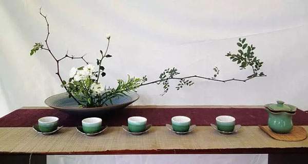 茶干泡和湿泡的区别,茶是闷泡好还是敞开泡好