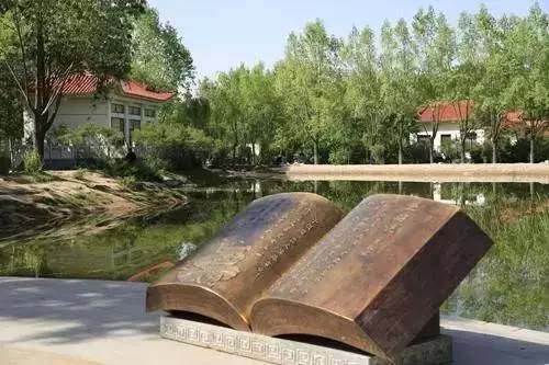 「生活」看到这些遛弯圣地，你还能允许自己晚饭后窝在沙发上长肉吗？