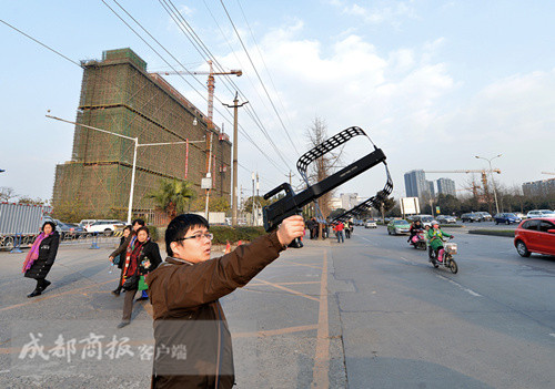四川成都打击黑广播,成都黑电台