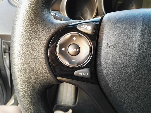 本田思域两厢的优缺点,2011款本田思域和09款思域一样吗