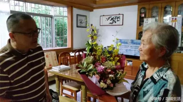 情起山师：63年了，我代母亲见您一面