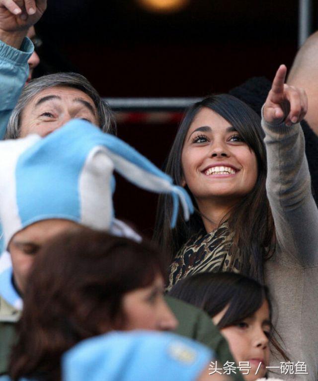 梅西大婚：所有的荣誉莫过于喜欢一个女孩21年