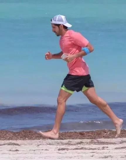 沙特最帅王子哈曼丹,阿联酋王子哈曼丹照片