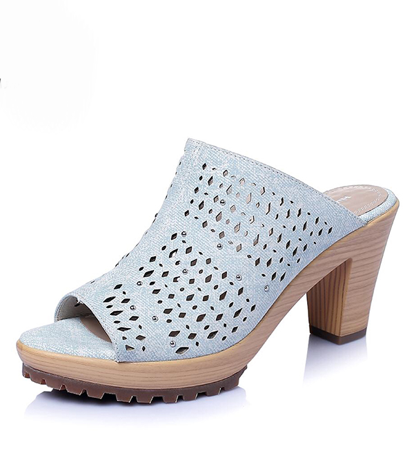 陪“胖脚”妈妈买鞋好几年，我总结出胖脚买凉鞋的要诀（附今夏值得胖脚入手的九款千元以内凉鞋清单）