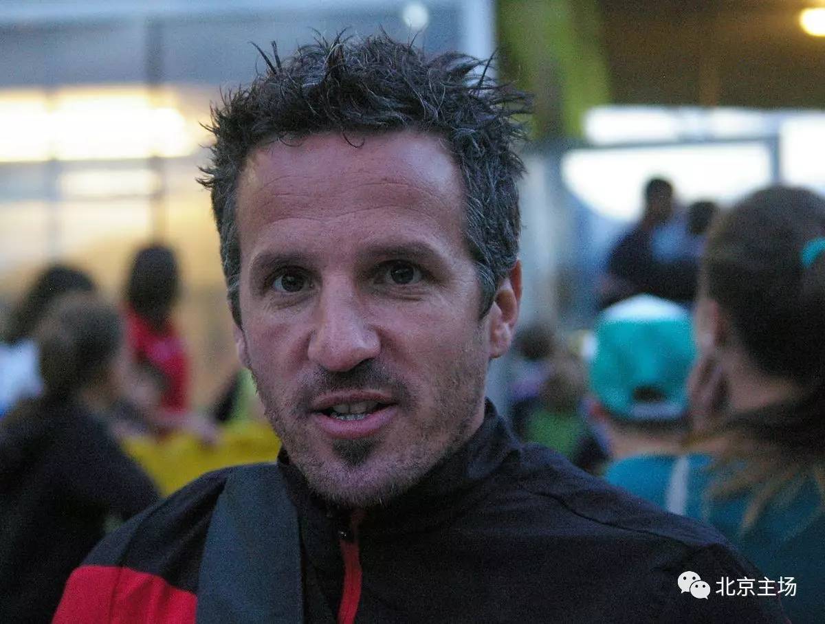 施密特教练组,施密特迪克森队长