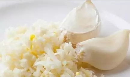 吃大蒜的正确方法和禁忌,吃大蒜须知视频