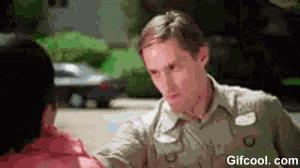 GIF,当你走在高山流水,要小心画地为牢!哈哈!走村庄里要小心!