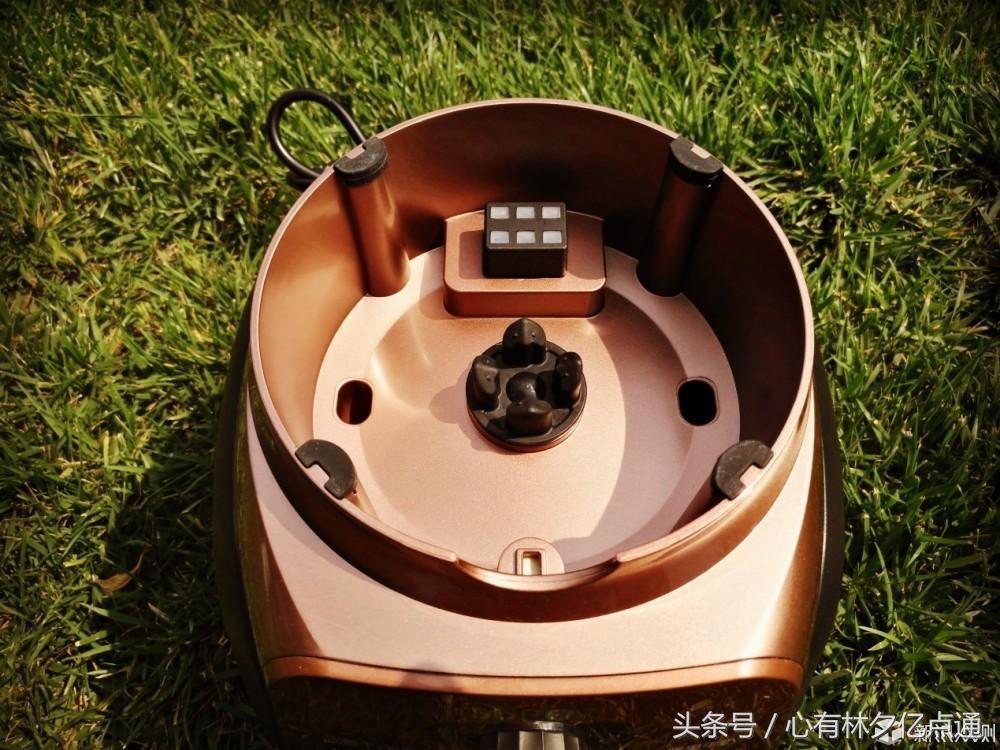 苏泊尔无渣破壁机,苏泊尔真磨醇浆机dj128